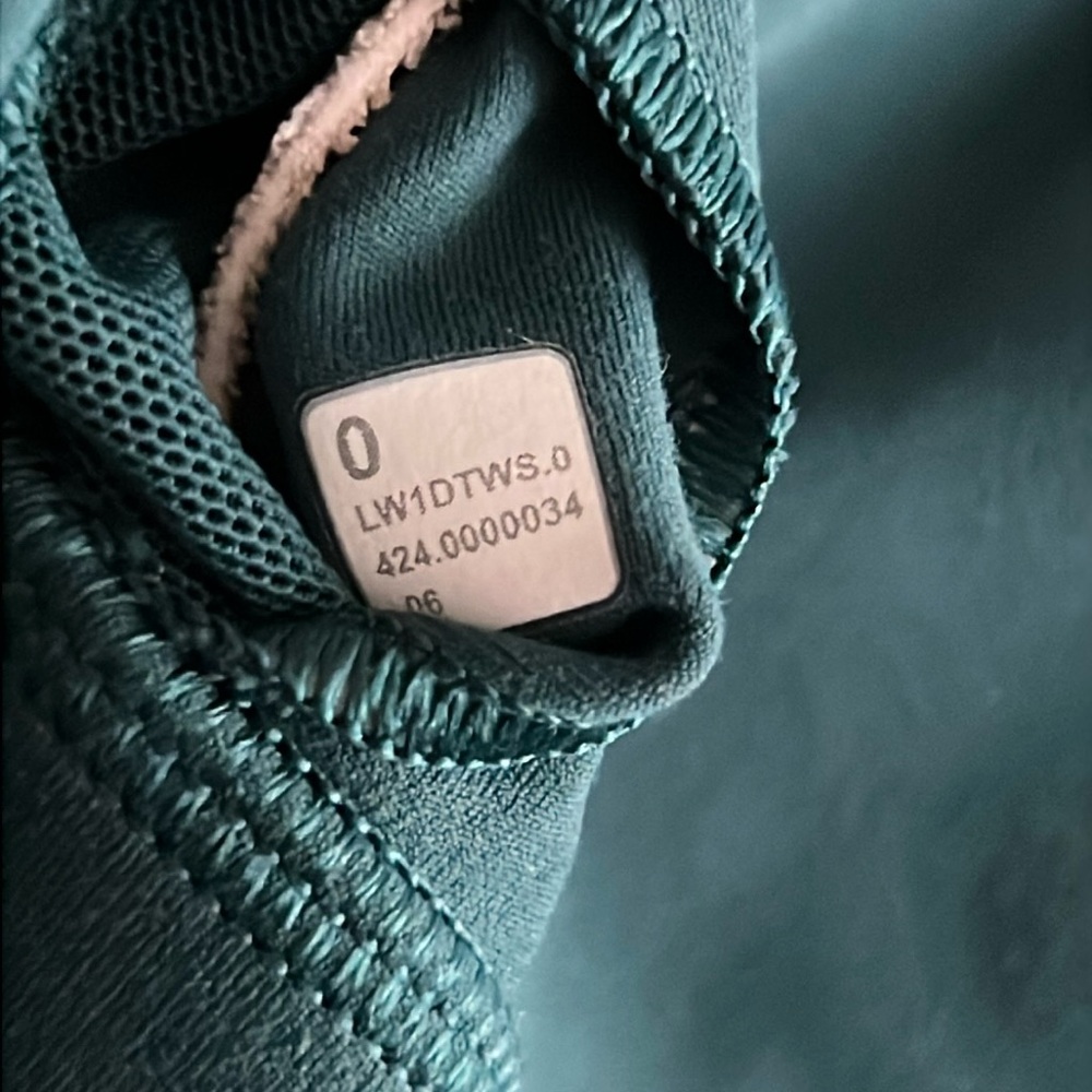Lululemon Align Tank Top Storm Teal Sports Bra Size 0 - Picture 3 of 6
